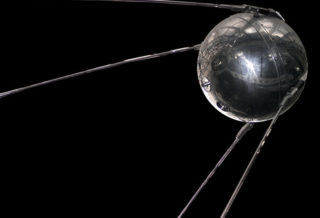 Replica del satellite Sputnik1 custodito nel museo della Nasa a Washington