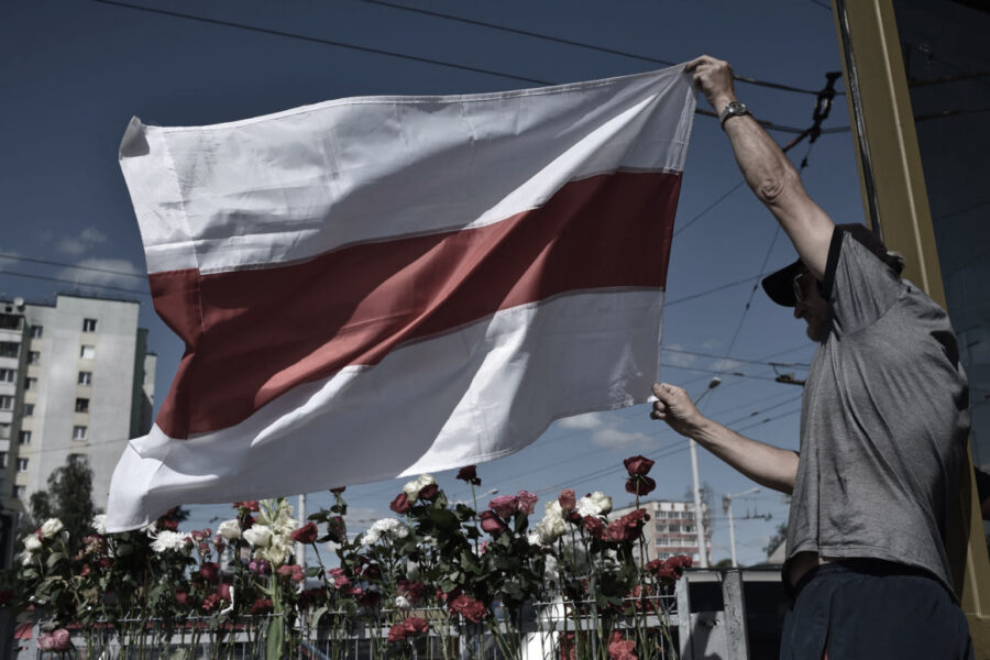 A seguito delle elezioni presidenziali svoltesi in Bielorussia e degli sviluppi determinatisi nel paese a seguito di esse[1], si riporta un'analisi della vicenda attraverso una dichiarazione del 13 agosto del Consiglio Politico del Comitato Centrale del Partito Comunista Operaio Russo del Partito Comunista dell'Unione Sovietica (PCOR-PCUS), attraverso le parole del Primo Segretario del partito, Stepan Sergeevič Malencov