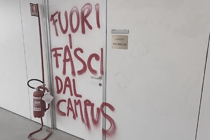 fuori i fascisti dal campus