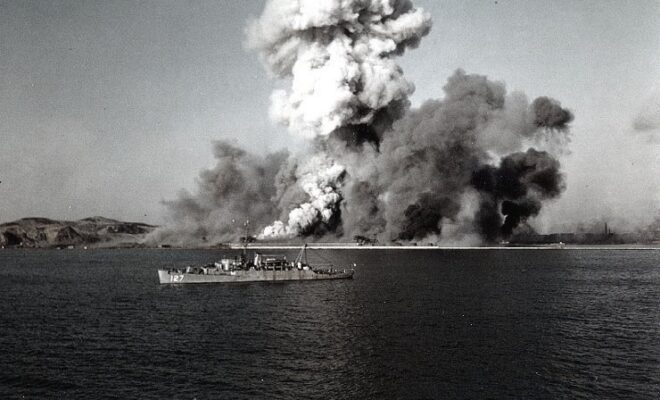 Distruzione del porto di Hungnam_1950_Guerra di Corea