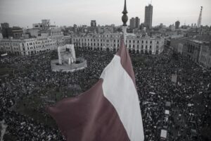 Manifestazione a Lima il 12 novembre 2020