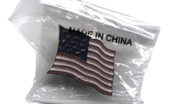 Spilla USA made in China