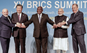 XV vertice dei BRICS: si acuisce la competizione economica mondiale