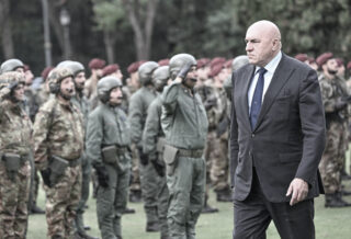 Più basi militari e più reattività in collaborazione con la NATO: nuove proposte in nome dello sforzo bellico