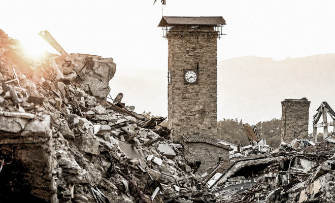 Nessuna ricostruzione, solo profitti e speculazione: a dieci anni dal terremoto del Centro Italia